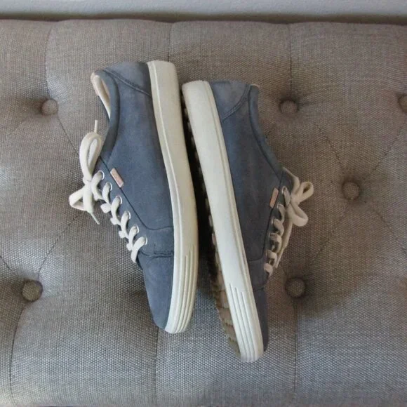 ECCO Nubuck Leather Sneaker EU 40/US 9 - Picture 2 of 13